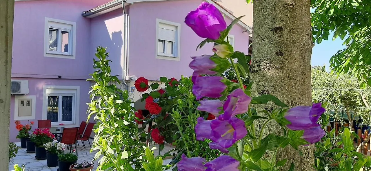 Ema & Sea Apartment'S With Free Private Parking Pula Apartment