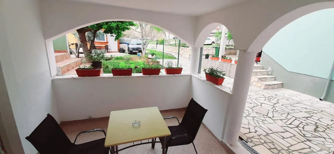 Ema & Sea Apartment'S Pula 0*,  Croatia
