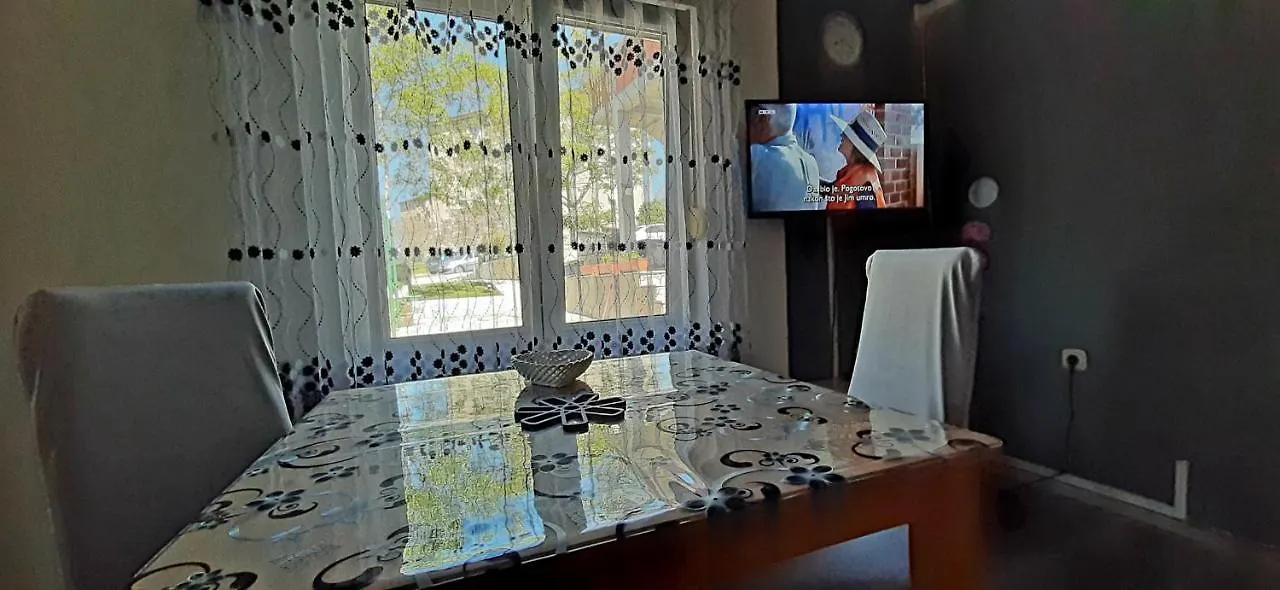 Apartment Ema & Sea Apartment'S With Free Private Parking Pula