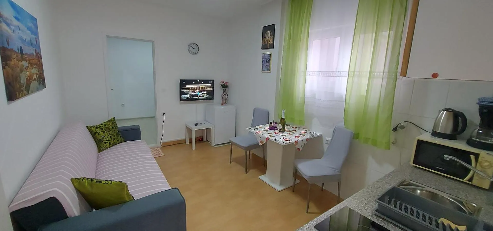 Ema & Sea Apartment'S With Free Private Parking Pula Apartment