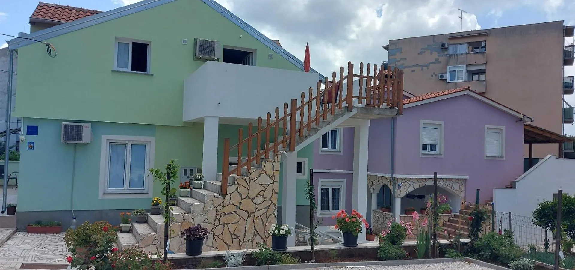 Ema & Sea Apartment'S With Free Private Parking Pula 0*,