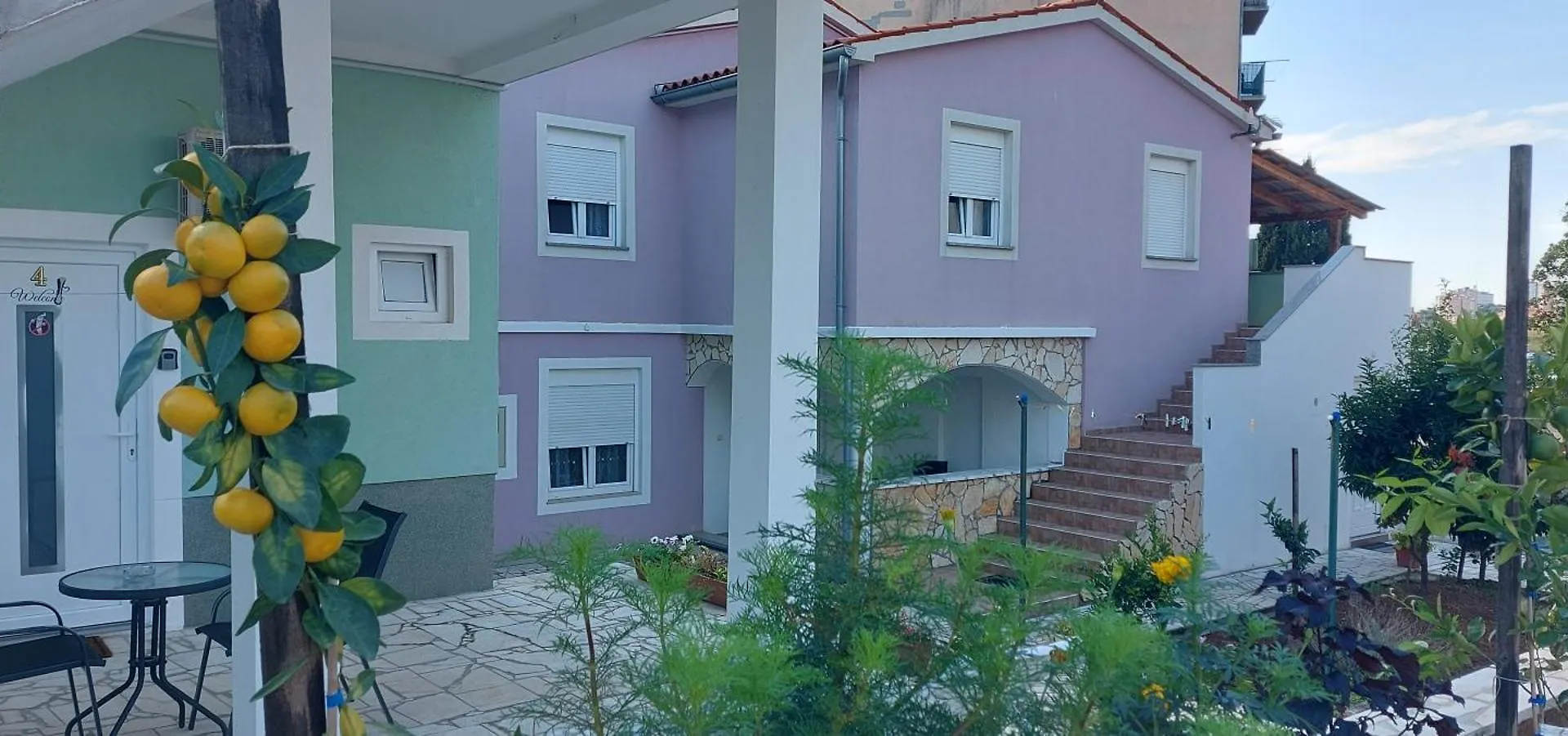 Apartment Ema & Sea Apartment'S With Free Private Parking Pula